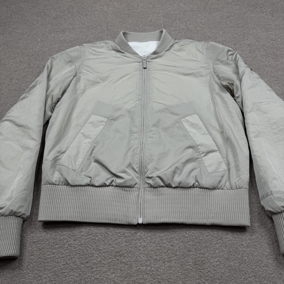 Lululemon Bomber Jacket Women's Size S Gray White Reversible Cropped - Picture 2 of 7